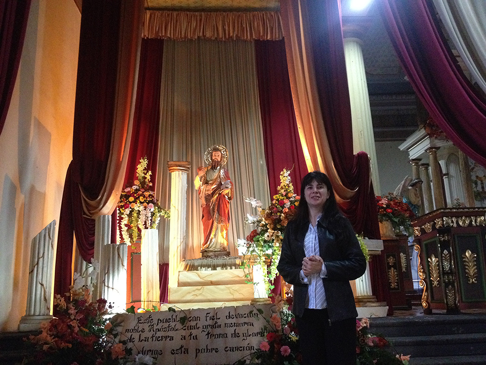 Canto en actividades religiosas Ministerio de Silvia Rodriguez